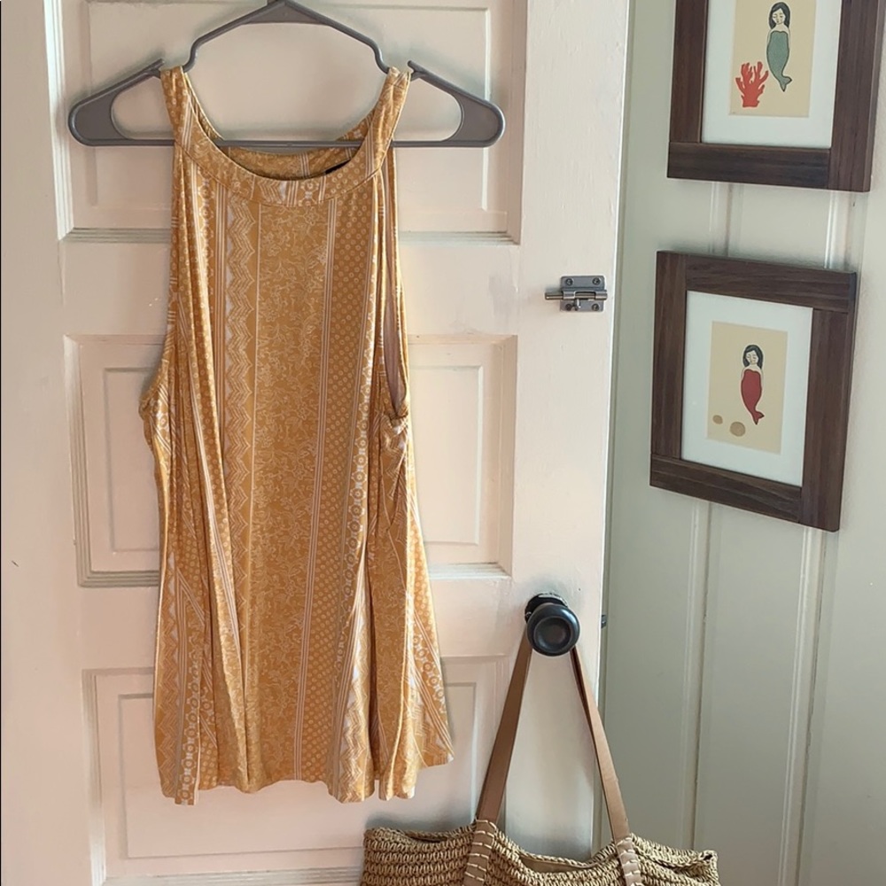 Torrid Yellow Tank 💛💛💛